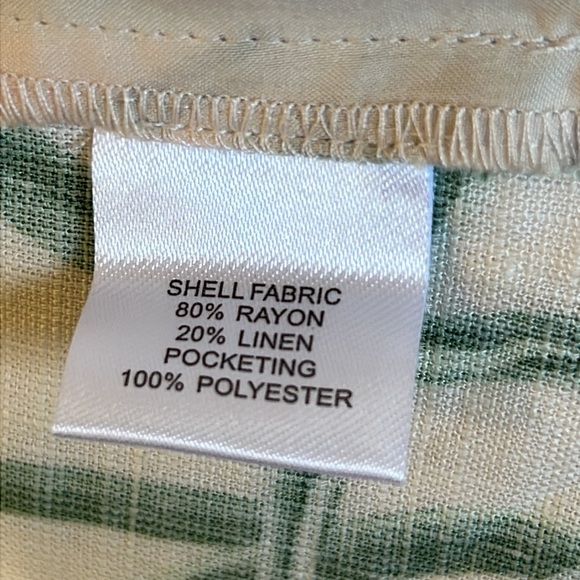 NWT Emily McCarthy Day Robe Top, Rose Jungle Print, Size Medium, pink & green - Picture 6 of 8